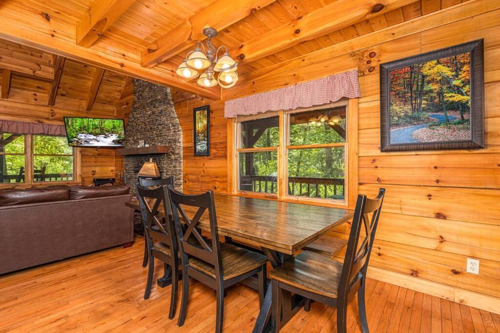 Pigeonforge Cabin Game Roomdog Friendlyhot Tub Pigeon Forge Exterior foto